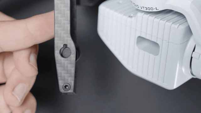 STEP_3_RemoveSensorIsolators_RemoveTheIsolatorFromTheBottomrBracket.gif